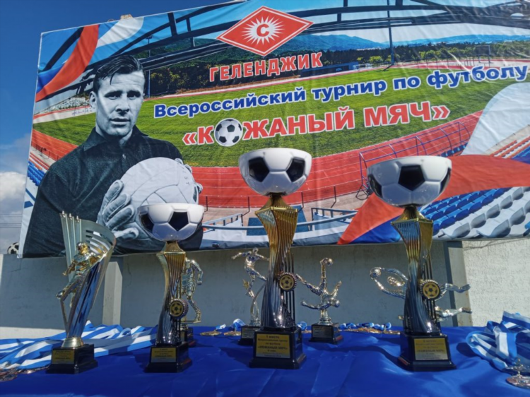 Спартак футбольный клуб википедия