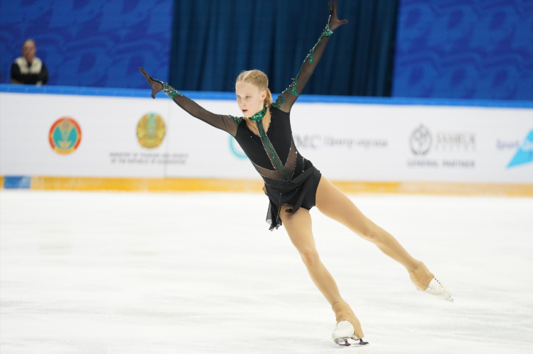 Спортс ру фигурное катание денис травин
